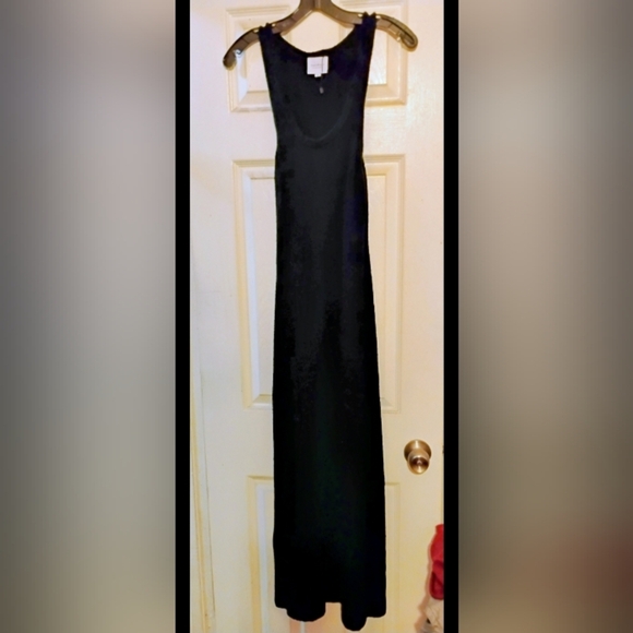 Sunday's Black Sleeveless Dress 55 Inches Long Size Small Never Been Worn - Picture 3 of 4